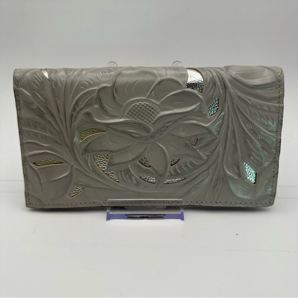 Patricia Nash Evelyn RFID Wallet – Cutout Tooled Leather in Stone Gray